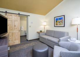 Holiday Inn CAPE COD - HYANNIS by IHG 4