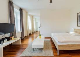 SUITE & APART 3