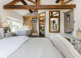 The Fleece Inn 2