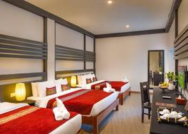Reveal Courtyard in Reveal Angkor 5