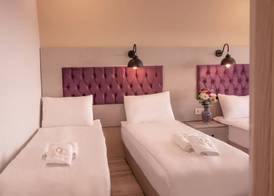 The Lola Hotel 3
