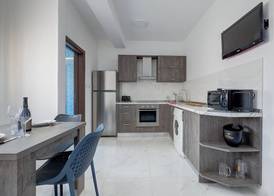 Idyllic Apartment steps from the Promenade 5