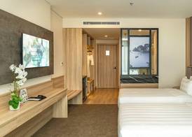 Wyndham Garden Legend Halong 5