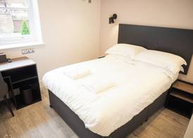 Crown Hotel 3