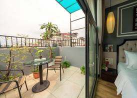 Bella Premier Hotel & Rooftop Skybar 3