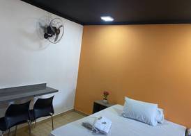 Light Motel 4