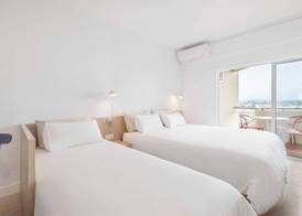 Equador Superior Suites by Olala Homes 4