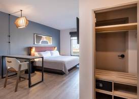 Atwell Suites DENVER AIRPORT – TOWER ROAD by IHG 5