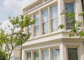 Lauriston Hotel 3