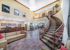 Baymont by Wyndham Cuero 2