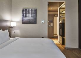 AC Hotel by Marriott Cleveland Beachwood 5