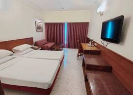 Trance Oakwood Hotel 4