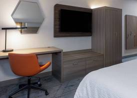 Holiday Inn Express & Suites MONACA - CENTER TOWNSHIP by IHG 5
