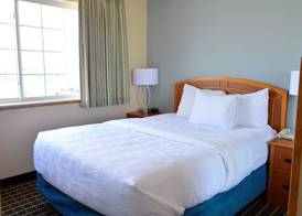 MainStay Suites Dubuque at Hwy 20 5