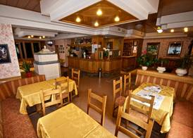 Hotel Sciatori 4