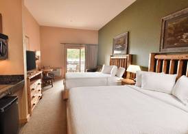 Wilderness at the Smokies – River Lodge Suites 5
