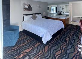 Country Town N' Suites 4
