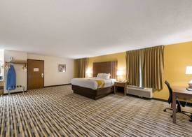 Quality Inn Michigan City South 5
