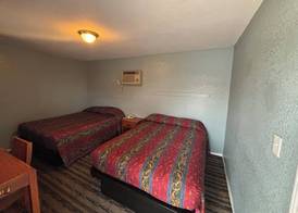 Hiway Inn 3