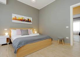 Elegant 3-Bed Apartment 10' Termini Wi-Fi AC 2