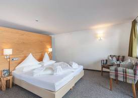 Naturhotel Falknerhof 3