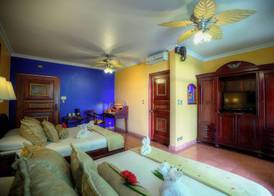 Hotel Cuna del Angel 5