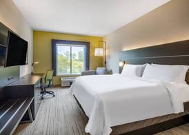 Holiday Inn Express & Suites BEAUMONT NW PARKDALE MALL by IHG 4