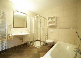 Hotel loj - our kind of place 3