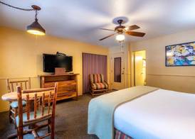 Yosemite Valley Lodge 4