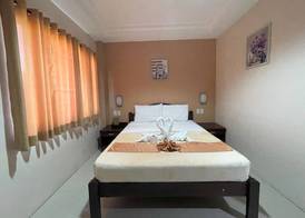 Argao Seabreeze Hotel powered by Cocotel 4