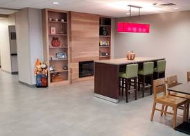 Country Inn & Suites by Radisson, Fredericksburg South I-95 , VA 2