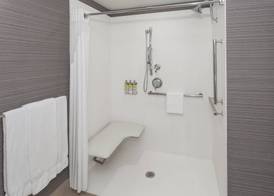 Holiday Inn Express & Suites RIVERHEAD - LONG ISLAND by IHG 2