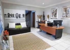 Wild Dog Guest Lodge 2
