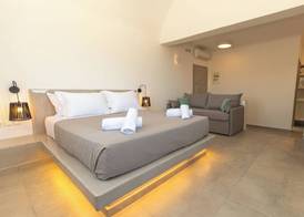 Agia Marina Caldera suites 3
