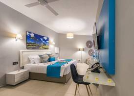 Azur Paradise Hotel & Rooftop Bar 5