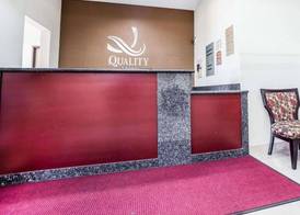 Quality Inn & Suites Altoona - Des Moines 2