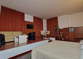 Bella Italia Palace Hotel 3