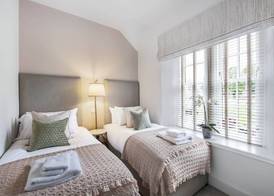 The Woodside Apartments 4