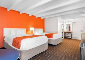 Howard Johnson by Wyndham Vero Beach / Downtown 5