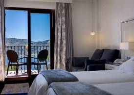 B bou Hotel La Viñuela & Spa 5