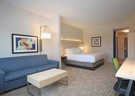 Holiday Inn Express & Suites OCALA by IHG 4