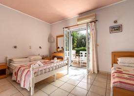 Helena Inn Kefalonia 2
