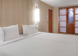 AC Hotel Málaga Palacio by Marriott 5