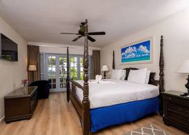 Savannah Beach Club Hotel 5