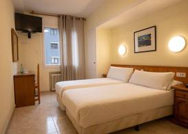 Hotel Oros by Nexta 4