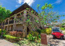 Crimson Resort and Spa - Mactan Island, Cebu 4