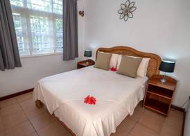 La Maison Hibiscus Self Catering Accommodation 4