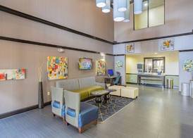 Comfort Inn & Suites Pauls Valley - City Lake 2