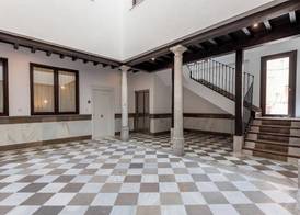 Apartamentos Puerta Elvira Suites 3000 2
