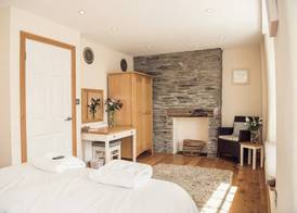 Padstow Breaks - Duke House 4